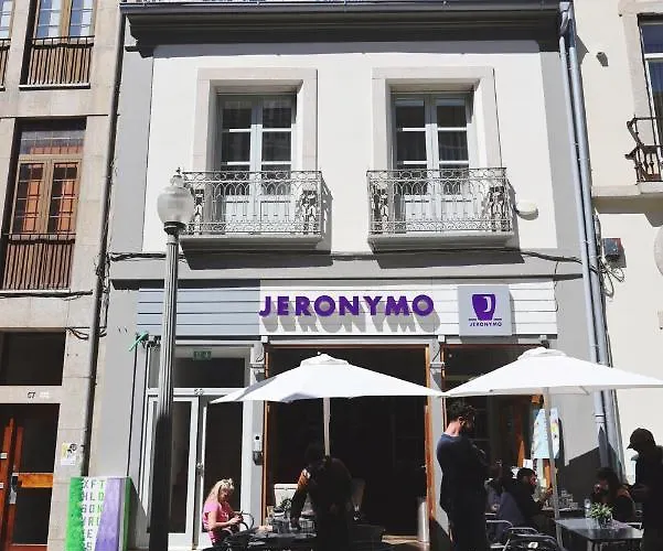 Studio typu deluxe s manželskou postelí velikosti king